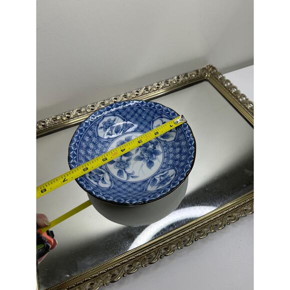 Vintage Takahashi San Francisco Porcelain Chinoiserie Bowl and Metal Stand - Picture 6 of 9
